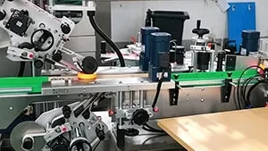 Three-Sided Labeling Machine